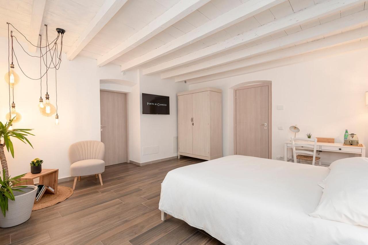 Porto Di Clanezzo Bed and Breakfast Eksteriør billede